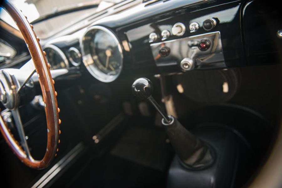 Детали интерьера Ferrari 212 Inter Coupe (0233EL/0191EL) 1952 года  (фото 34 из 40)